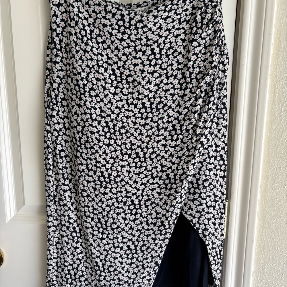 Abercrombie & Fitch floral midi skirt